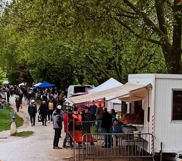 2024 vide grenier 4.jpg